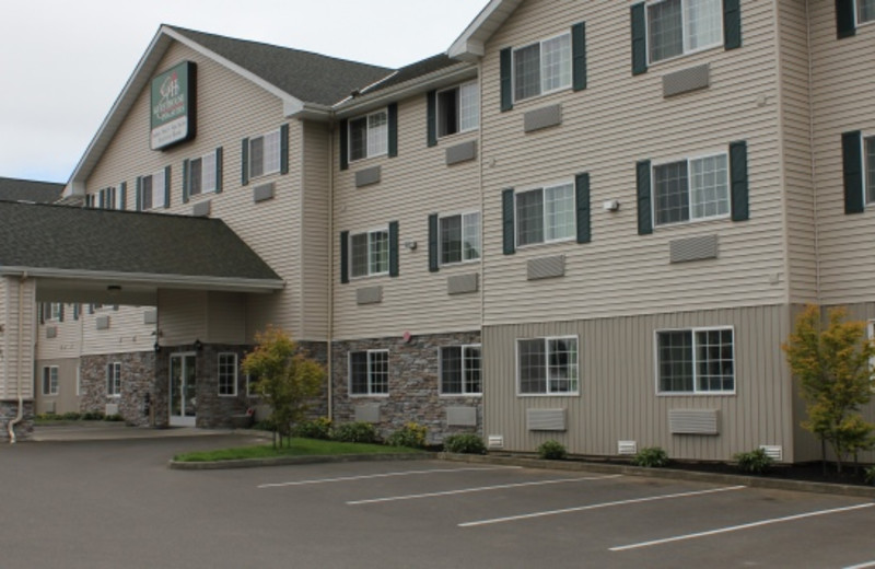 Exterior view of GuestHouse Inn & Suites Aberdeen.