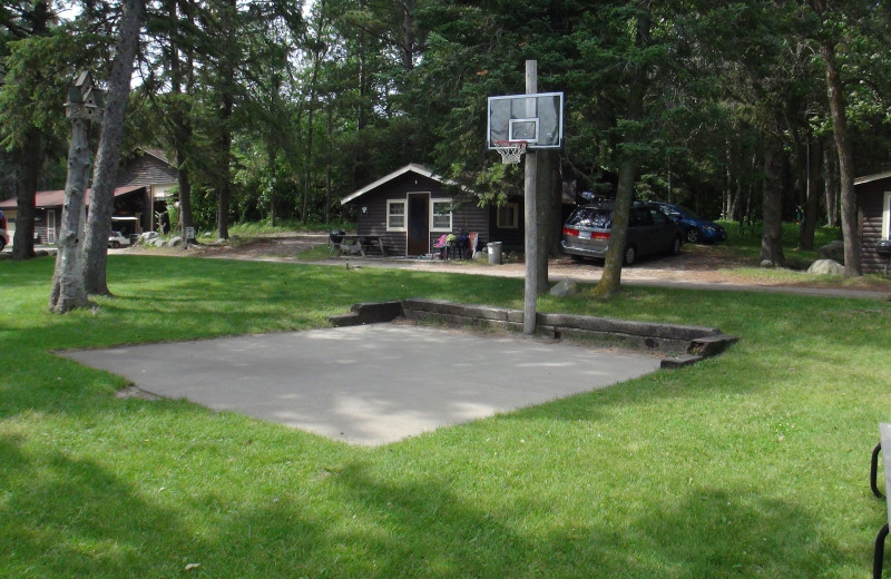 Exterior View Crow Wing Crest Lodge