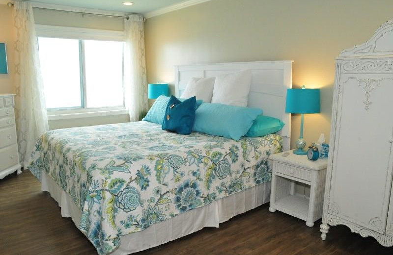 Rental bedroom at Dolphin Run Condominium Association. Inc.