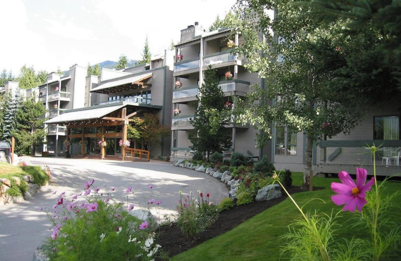 Exterior view of Tantalus Resort Lodge.