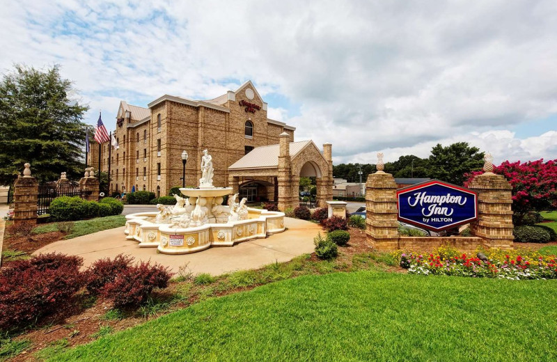 Exterior view of Hampton Inn Newbery-Opera House.