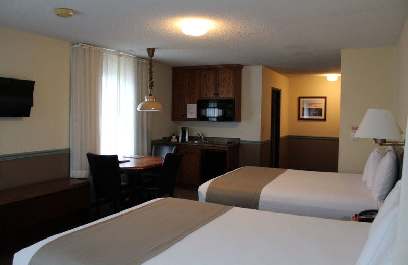 Guest room at Chateau Westport Resort.