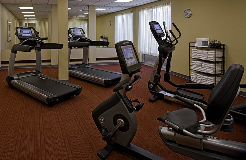 Fitness room at Hyatt Place Utica.