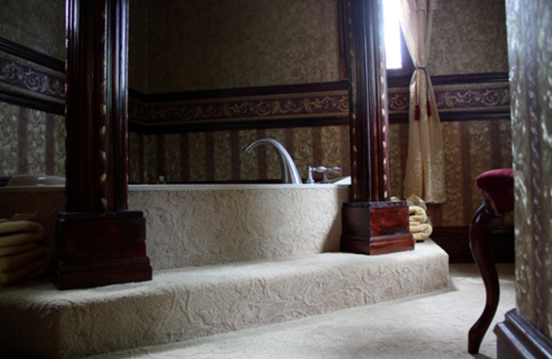 Wine and Gold Room jacuzzi at The 1887 Hansen House Bed & Breakfast.