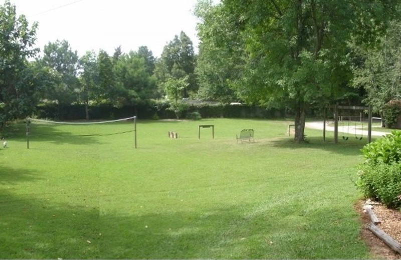 Grounds at Kentucky Lake Cabins.