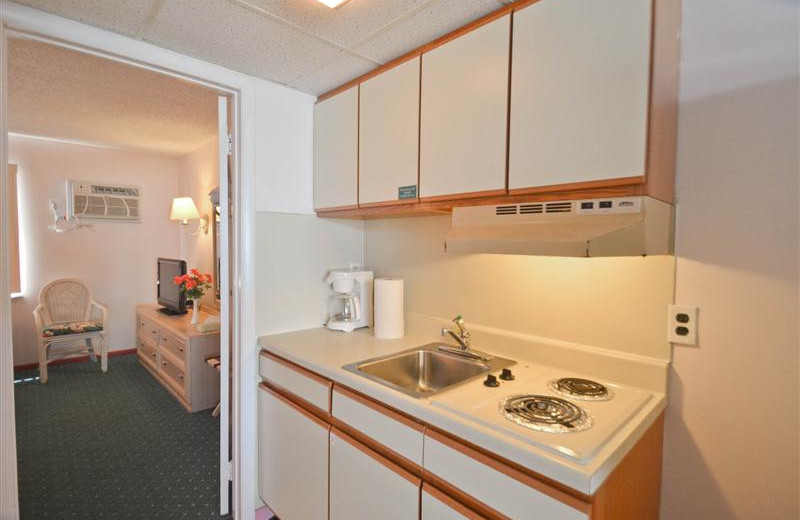 Guest kitchen at Sea Scape Inn.