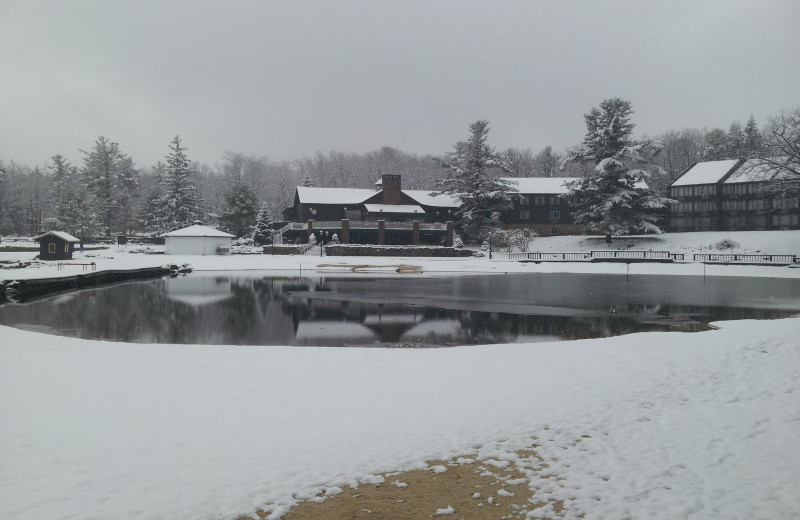 Exterior view of Split Rock Resort & Golf Club.