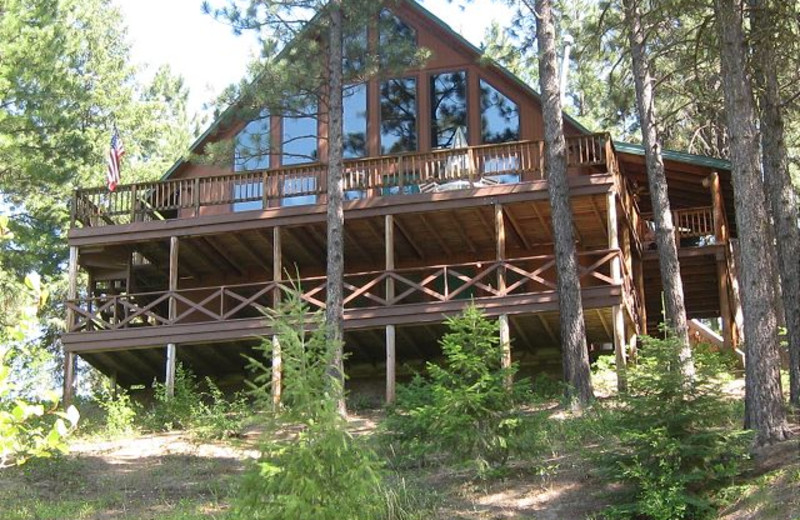 Cabin exterior at Idaho Cabin Keepers.