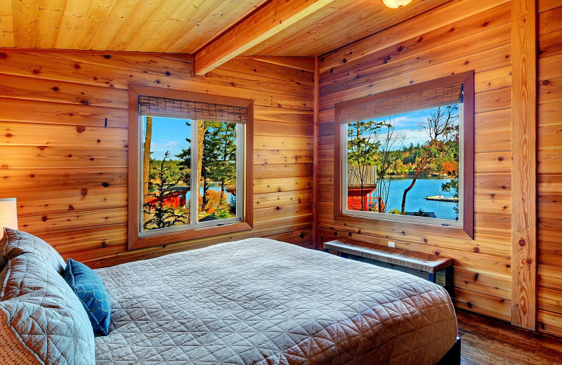 Guest bedroom at Snug Harbor Marina Resort.