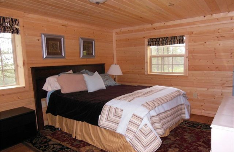 Cabin bedroom at Idaho Cabin Keepers.