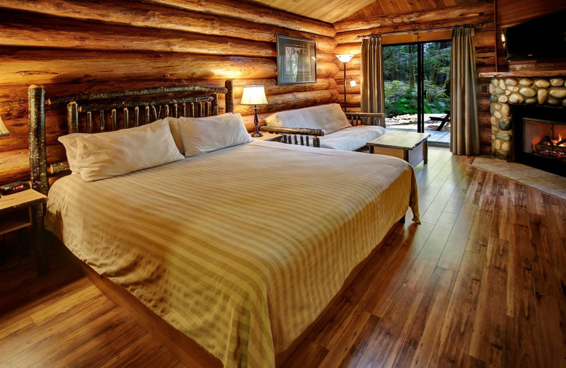 Guest room at Tigh-Na-Mara Resort.