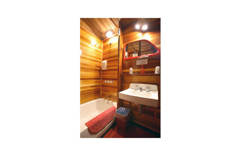 Cabin bathroom at Grace Haven.