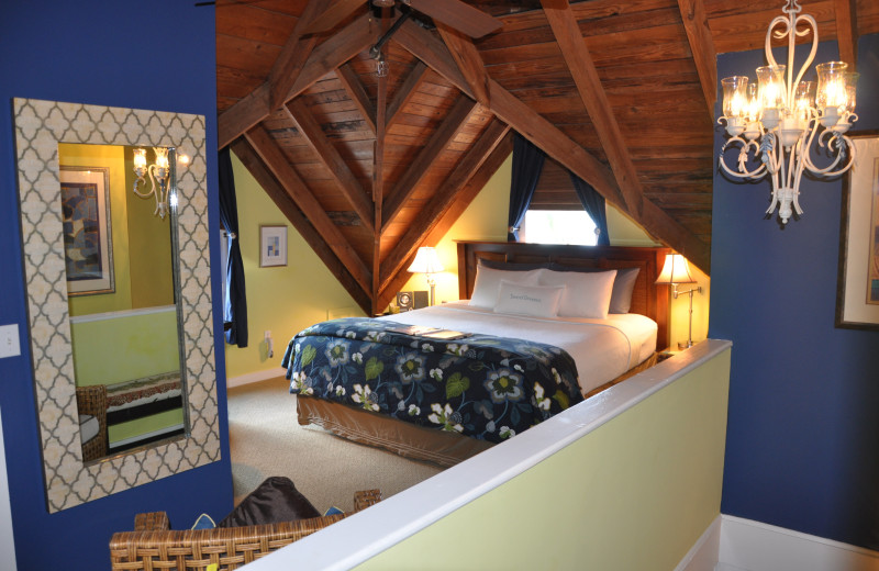 Guest room at Mermaid & Alligator Key West.