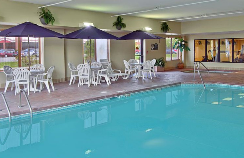 Swimming Pool at Wingate by Wyndham Cincinnati/Blue Ash