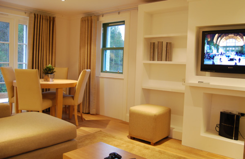 Cottage living room at West Highlands.