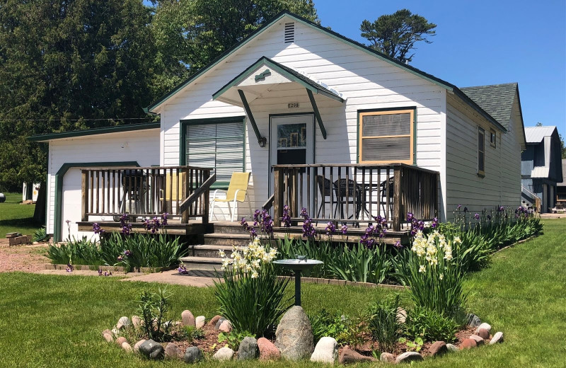 Rental exterior view of Madeline Island Rentals.