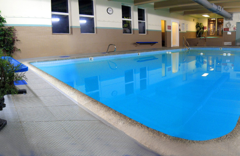 Indoor pool at Chateau Westport Resort.