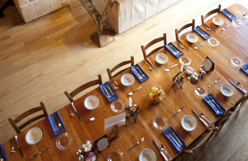 Lodge dining table at Cataloochee Ranch.