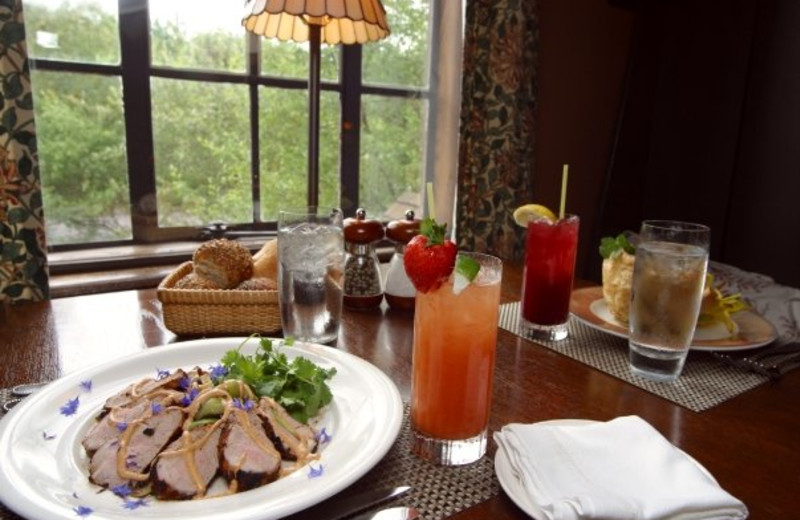 Dining at The Settlers Inn