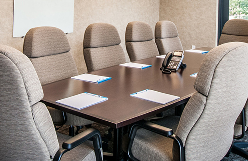 Meeting room at Kent State University Hotel.