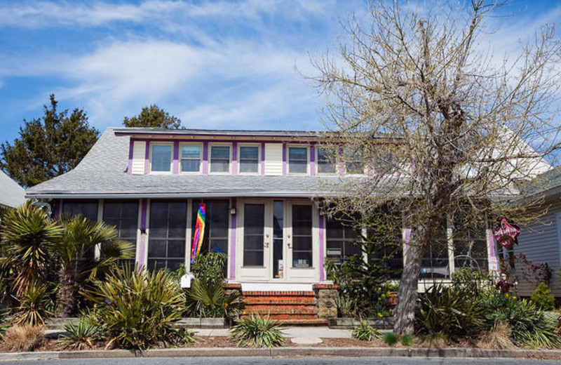 Exterior view of The Royal Rose Inn Bed and Breakfast.