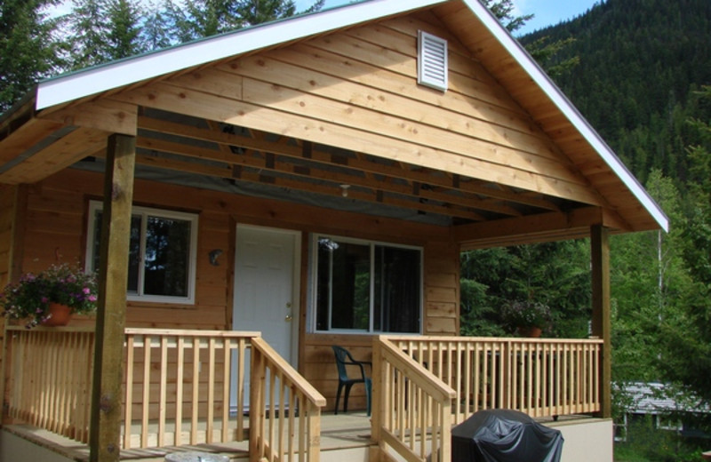 Cabin exterior at Johnson Lake Resort.