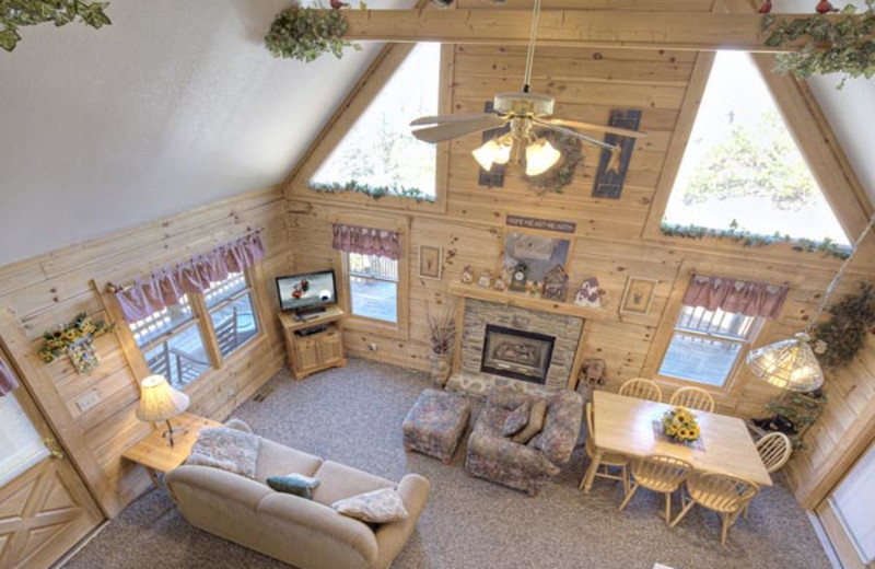 Cabin living room at Eagles Ridge Resort.