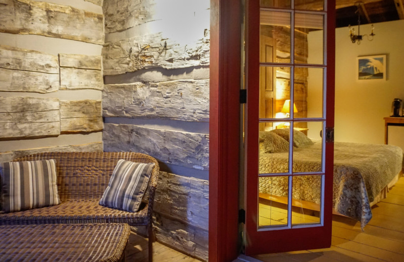 Guest room at Bartlett Lodge.