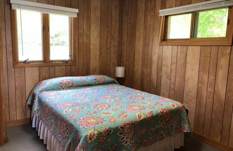 Cabin bedroom at Lakecrest Resort.