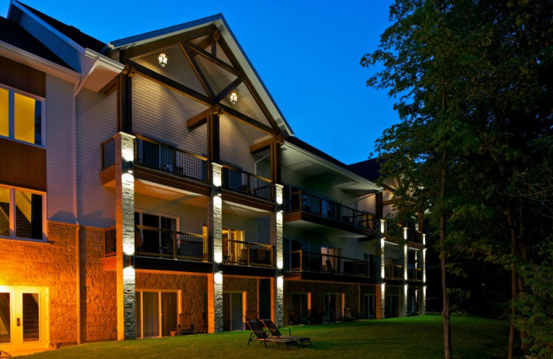 Exterior view of Manoir du Lac William.