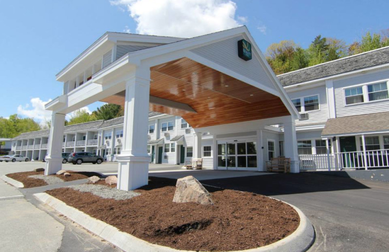 Exterior view of Bar Harbor Quality Inn.