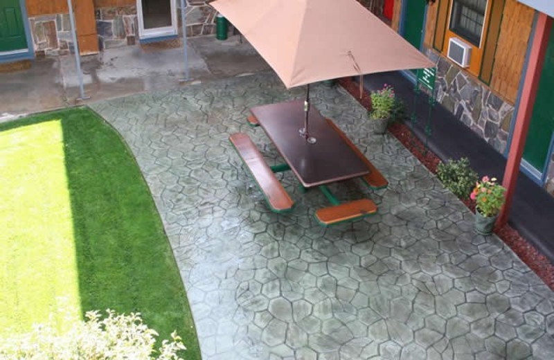 Patio at Cedar Wood Inn.