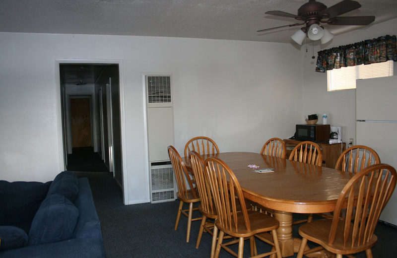 Guest dining room at Flaming Gorge Lodge.