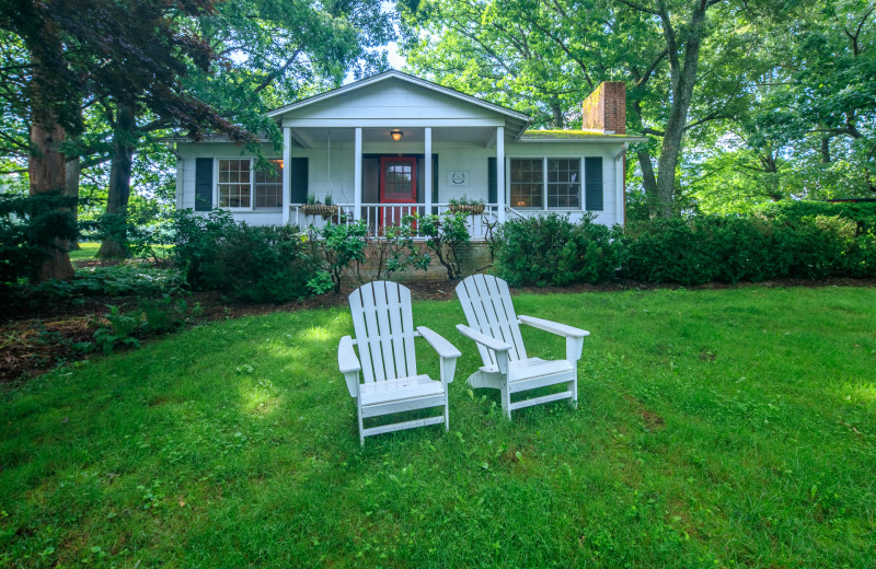 The Lily Cottage at The Horse Shoe Farm