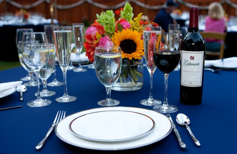 Dining at Boulder Creek Golf & Country Club.
