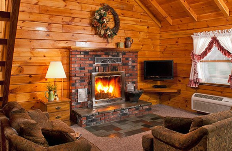 Family cabin living room at Smoke Hole Caverns & Log Cabin Resort.