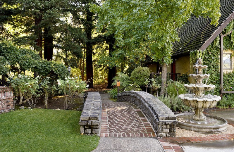 Exterior view of Harvest Inn by Charlie Palmer.