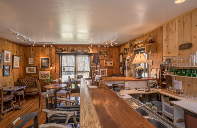 Commons area at Twin Lakes Roadlodge.
