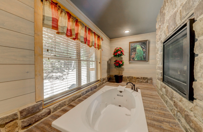 Rental bathroom at Eden Crest Vacation Rentals, Inc.