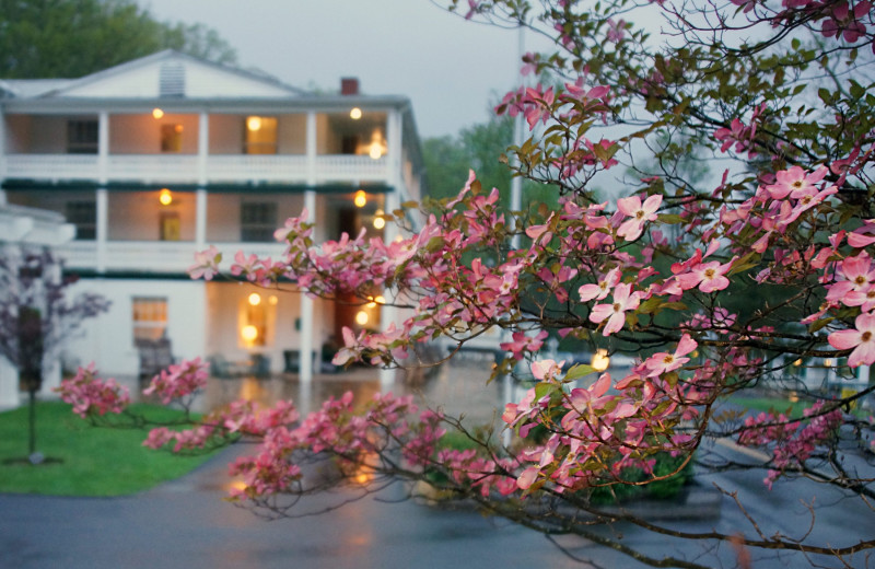 Exterior view of Capon Springs & Farms.