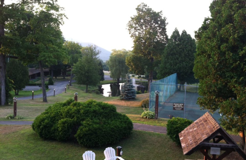 Welcome to Roaring Brook Tennis and Ranch Resort