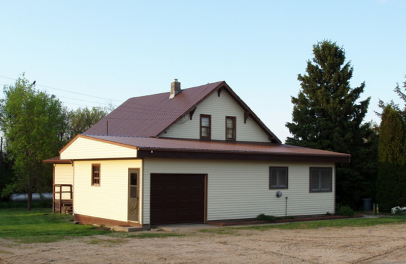 Cottage at Deepwater Bay Bed and Breakfast.