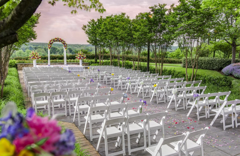 Outdoor Ceremony at Lansdowne Resort