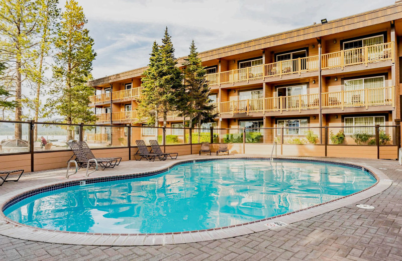 Outdoor pool at Tahoe Beach 