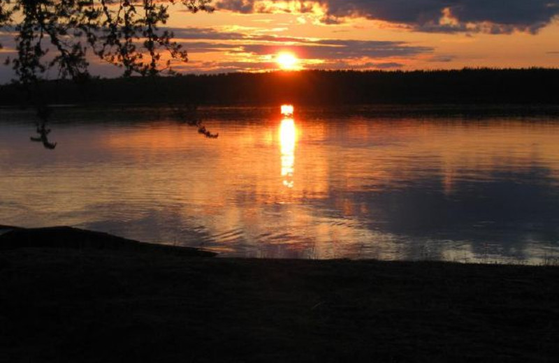 Sunset at Uchi Lake Lodge.