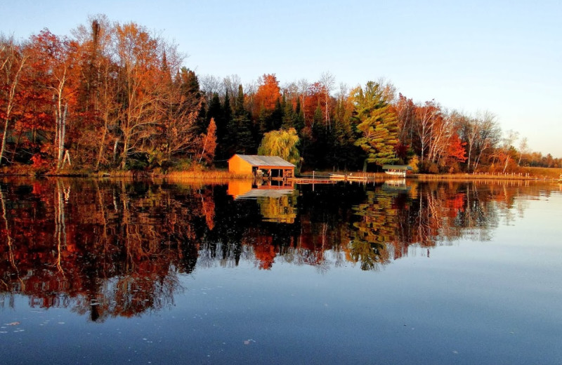 Exterior view of Sportsmen's Lodge and Family Resort.