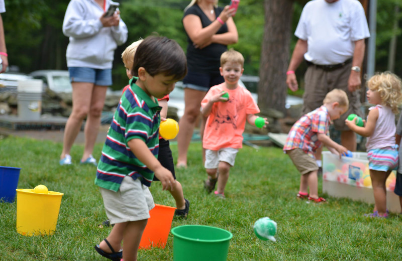 Kids games at Woodloch Resort.