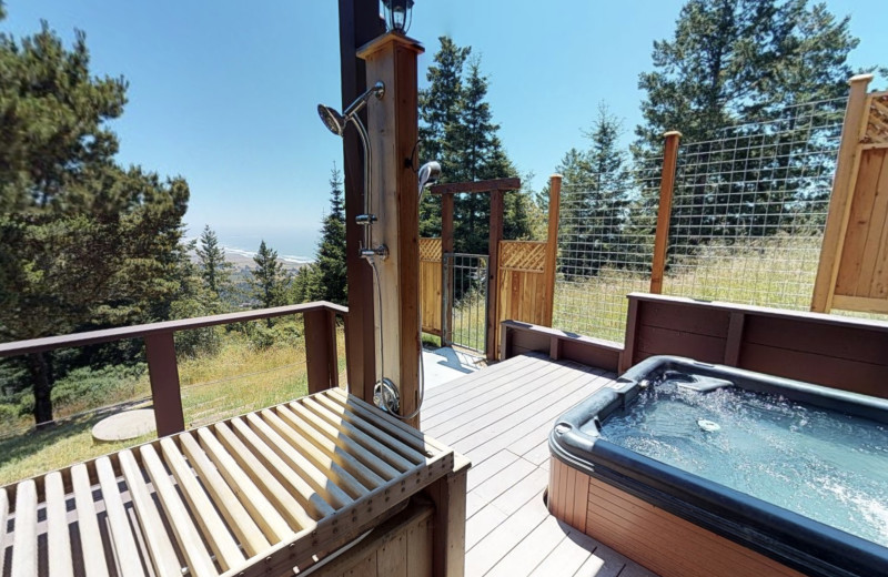 Rental hot tub at Irish Beach Vacation Rentals.