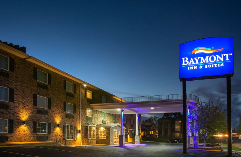 Exterior view of Baymont by Wyndham Jefferson City.