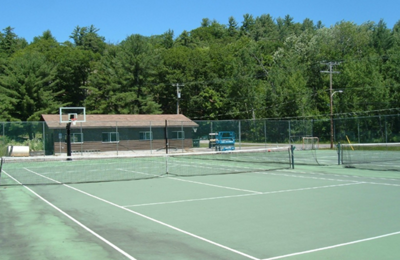 Tennis court at Paquana Cottage Resort.